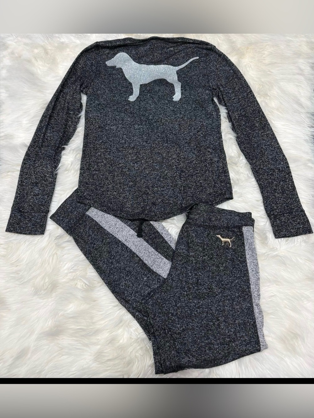 PINK  Victoria’s Secret dog logo two-piece lounge pajamas top and joggers set